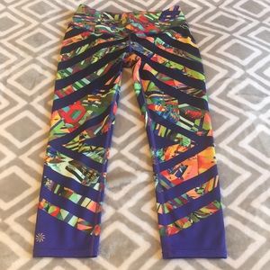 Athleta “kaleidoscope”Capri Tights